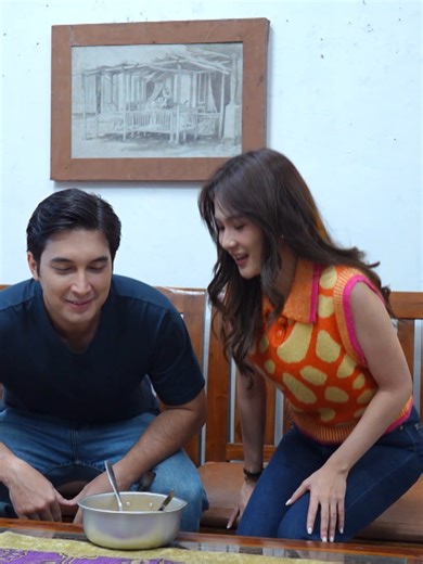 Saksikan sinetron #CintaSedalamRindu setiap hari, pukul 19.55 WIB hanya di SCTV! Dibintangi oleh Esta Pramanita, Immanuel Caesar Hito, Dannia Salsabila dan Farhan Rasyid. #SCTVSinetron #SCTVCuplikan #CintaSedalamRinduSCTV