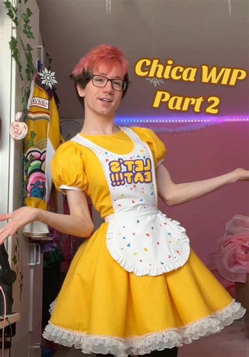 HAPPY NEW YEAR EVERYONE!🎆🐎💥 can‘t wait to see what projects i‘ll do in 2026👀💕 #fnaf #cosplay