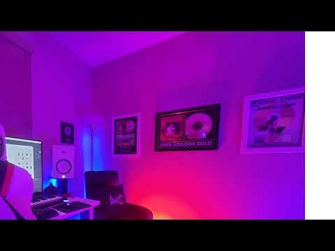 Making 5 Hard Trap Freestyle Type Beats. We Getting Funky Tonight