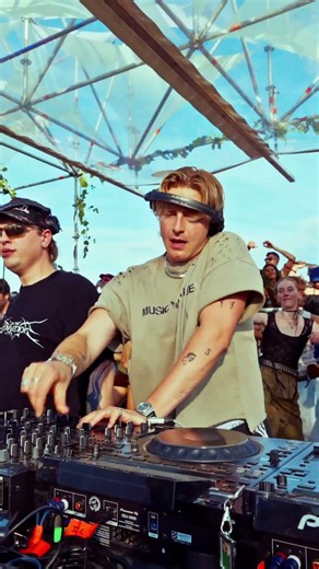 Euphoric Vibes: Mika & Leopard2000 B2B!