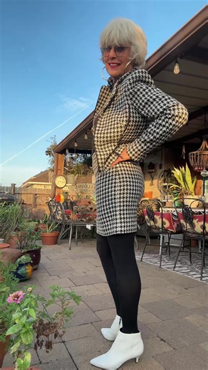 I wore this same HOUNDSTOOTH skirt in the late 60’s with white GO GO BOOTS. I have been hoping to find another similar. Well here it is only this one has a cute Chanel styled jacket. I am “OBSESSED” with HOUNDSTOOTH. #houndstooth #classic