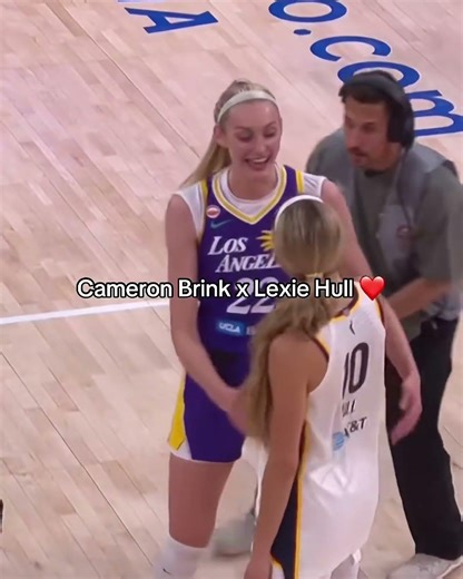 The former Stanford teammates linked up after the Fever-Sparks game 🤝