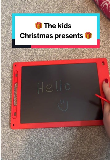 I didn’t want to do a full Christmas present haul for both of the girls so I thought this would be a good way to show you some of what they got. If I know where the item came from I’ll let you know below. Hug ring - @Etsy Calm Buddi turtle - @Funky Fidgets Shop 𝙻𝚃𝙳 ᵗᵐ Fidget roller, fidget sticks and fidget beads- @ebay Dentist kit - @Lehoo Castle Water fidget and magnetic writing board - @The Works Jellycat Bryno Dino - @Jellycat Ratatouille onesie - @Primark #christmaspresents #frugalliving