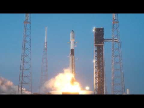 SpaceX launches Starlink satellites on booster's record-breaking 35th flight, nails landing