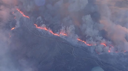 Fast-growing Angeles National Forest fire near Santa Clarita reaches 40% containment, evacs remain in place