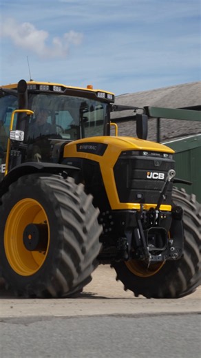 New Holland Fastrac 6000: A Breath of Fresh Air for Farming