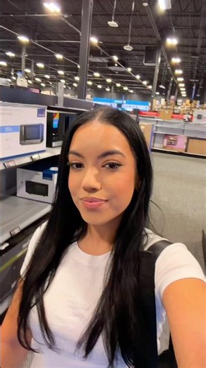Early Christmas shopping for my daughter at Best Buy® with Zip!🎄