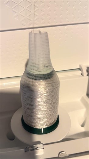 METALLIC THREAD SECRET REVEALED!! no more thread brakes or crinkly knots with one easy change!!🪡🧵