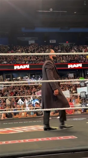 Seth Rollins Start Raw tonight #shortsfeed