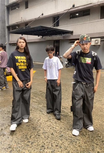 Fit check: Hassuru Worldwide x Rolyn Jay outfit ideas