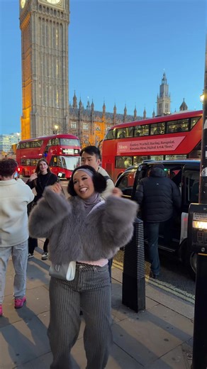 Exploring London Eye: A Fashionable Travel Experience
