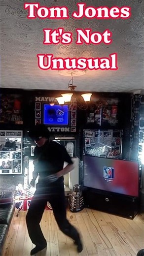 Tom Jones - It's Not Unusual
