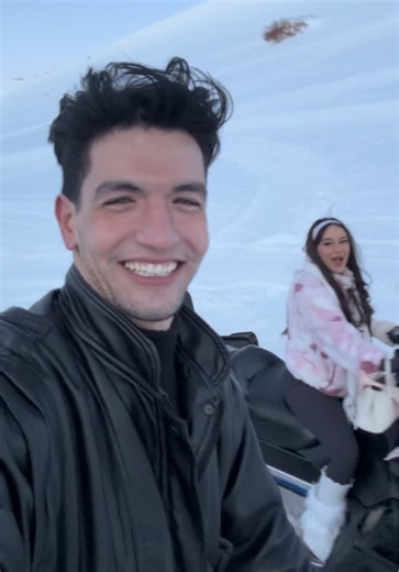 ‏جيناكم نتمرمد في الثلج ❄️⛄️🤣 #lebanon #beirut #snow