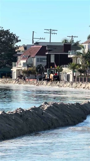 Super King Tide in Mission Beach San Diego at Sail Bay, October 2026 #kingtide #sandiego