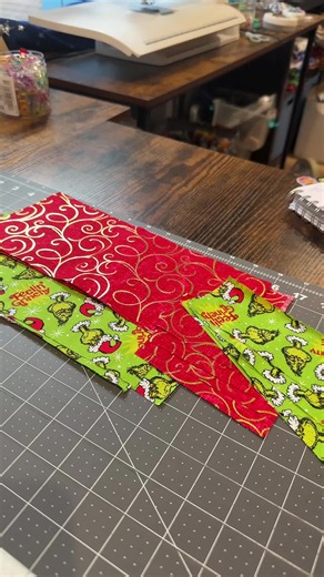 #sewingtiktok #sewingproject #easysewing #scrapfabric #fyp | Sewing