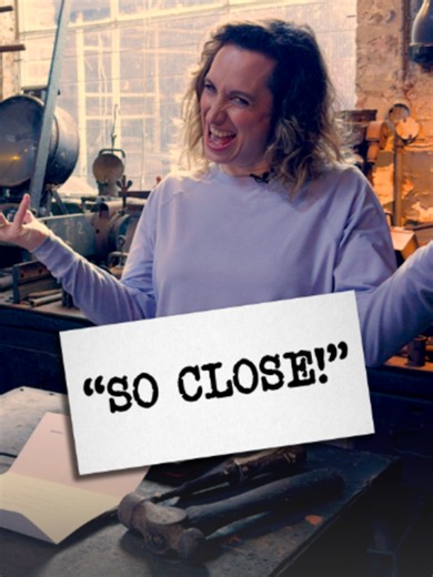 DJ Isy Suttie drops a sick beat to remind you to watch tonight's Taskmaster. 9pm on Channel 4. #taskmaster