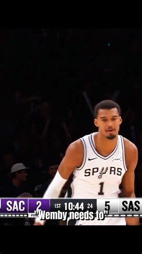 Wemby made sabonis slide off the screen.👀#nba #basketball #wemby #spurs #shorts