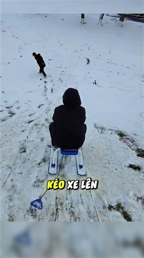 Chủ xe Rolls-Royce gặp 2 cậu bé bên đường và tình huống cảm động #sieuxe #shorts