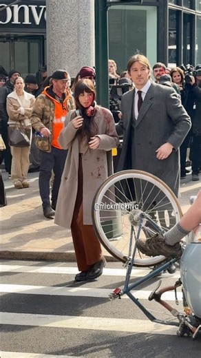 Dakota Johnson and Josh Hartnett bring Verity’s opening scene to life 🎬