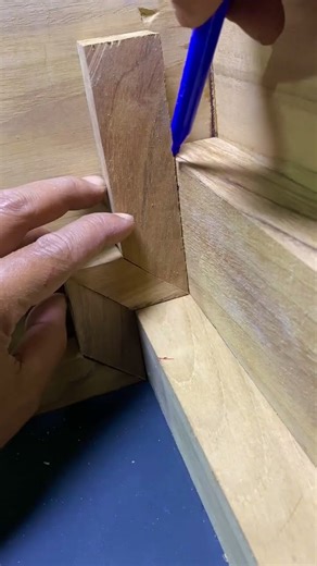 amazing!! connecting wood with a "stair step" pattern #woodworking #woodwoker #shorts #short #diy