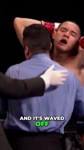 Luis Olivares STOPS Munoz With Brutal TKO Finish! 🥊🔥 #shorts