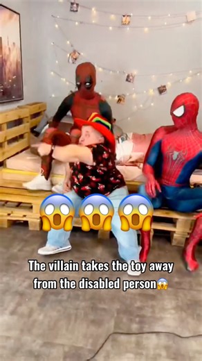 Deadpool and Spider‑Man save the situation🤩