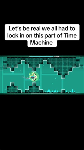 Mastering the Time Machine Level in Geometry Dash