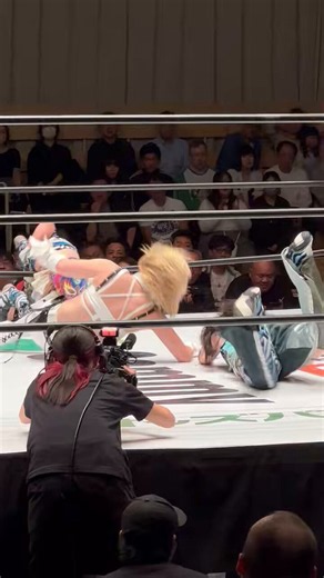 あゆむのプロレス on X: "鈴季すずとスターライト・キッドの前哨戦の中で儛島エマと鉄アキラがバチバチの戦いを見せ、アキラが最後はエマを蹴り倒す！ スターダム「STARDOM NIGHTER in KORAKUEN 2026 Oct.1」2026年10月20日 #STARDOM #鉄アキラ #儛島エマ" / X