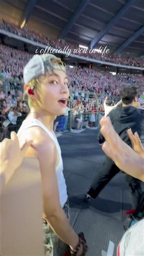 TAEHYUNG JUST KI|| ME ONCE!!! 😫🫪 Brussels day 2 #bts #방탄소년단 #bts_arirang #bts_tour #taehyung #v