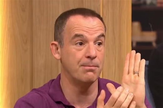 Martin Lewis slams O2 for ‘mockery’ of Ofcom rules - NewsBreak