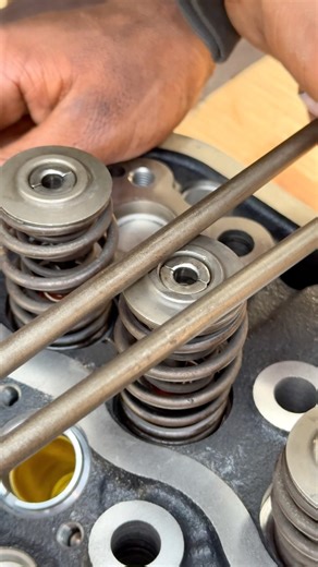 8 Seconds Valve Spring Lock installed #automobile #valve #shortsviral #trending