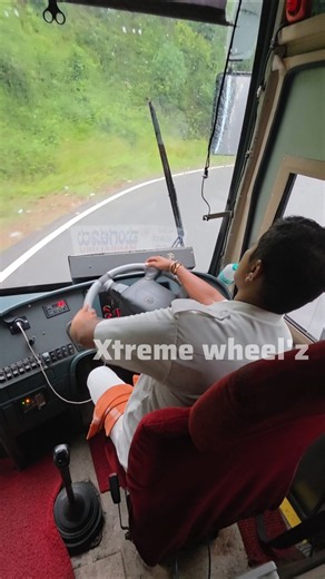 VOLVO B9R MULTI axle Extremely careful driving in Risky ghat road amidst heavy rain😍 KSRTC airavat💥