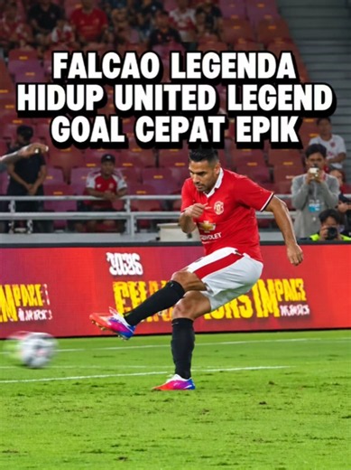 Radamel Falcao cetak gol cepat bersama Manchester United Legends