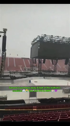 Julio Martínez Prádanosb Stadium ready for BTS😢🌧️🇨🇱