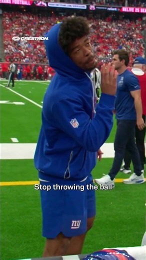 "Stop throwing the ball at Number 2!" #giants #shorts #nygiants #nfl #football #sightsandsounds