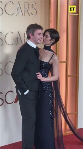 Much ado about the way that Paul Mescal ran to Gracie Abrams at the #Oscars! 😭❤️