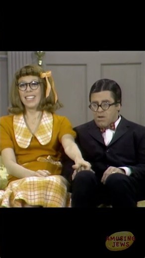 Carol Burnett and Jerry Lewis - Nerds on a Date (1971)