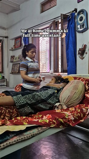 Mumma ki personal assistant #Mumma #MotherDaughterLove #RelatableReels #DesiGirl #RealLife #ytshorts