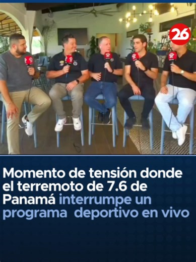🚨🌎 ASÍ NTERRUMPIÓ EN VIVO UN PROGRAMA DEPORTIVO EL TEMBLOR DE PANAMÁ El fuerte temblor sorprendió a los conductores de una transmisión deportiva en la ciudad de Santiago, Panamá, ubicada a unos 60 kilómetros del epicentro. El movimiento sísmico interrumpió el programa y generó preocupación durante la emisión. 👉 El Servicio Geológico Colombiano (SGC) también informó sobre el sismo y señaló que fue superficial. En Colombia, usuarios reportaron que el temblor se sintió en departamentos como Choc