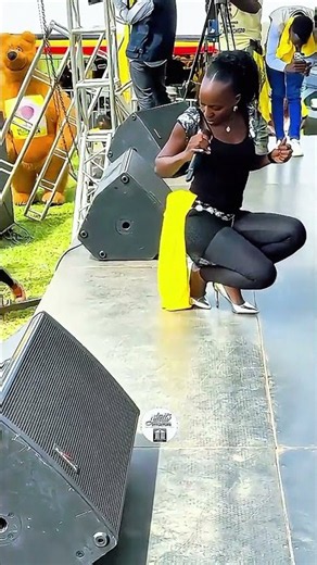 How to properly clean your airpods without breaking them 🎧#shorts #music #ugandanmusic