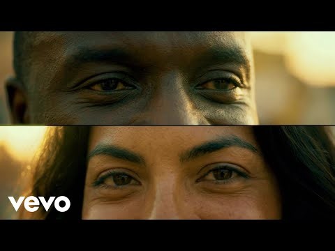 Akon, Ochok - QUE CALOR