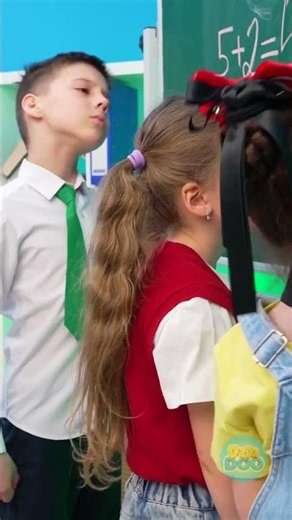🧠 Epic Math Challenge: Who's Got It Right? 👧🧑🏆 #Shorts #Learn