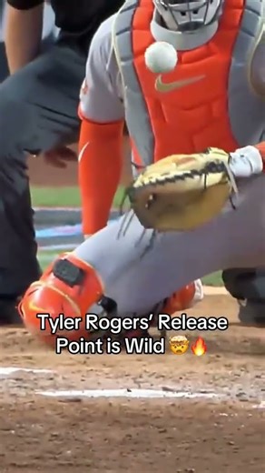 This release point gotta be the lowest of the season 👀 (via @bluejays/TT)