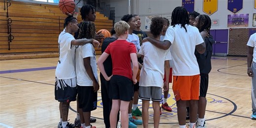 Local basketball alumni host spring break camp for youth