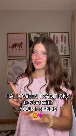 COMMENT UR TRADITIONS🎃👻 #halloween #traditions #friends #locket #foryoupage @Locket