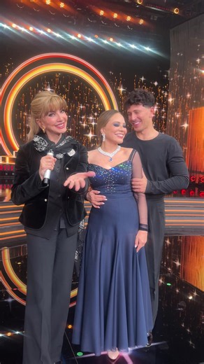 Valzer romantico a Ballando con le Stelle — Ornella Muti e Pasquale La Rocca