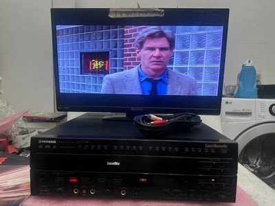 PIONEER CLD-V710 CD/CVD/LD LaserDisc Karaoke Player With AV Cables | eBay