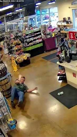 Amazon driver FIRED after attacking elderly man #shorts #us #news #foxnews