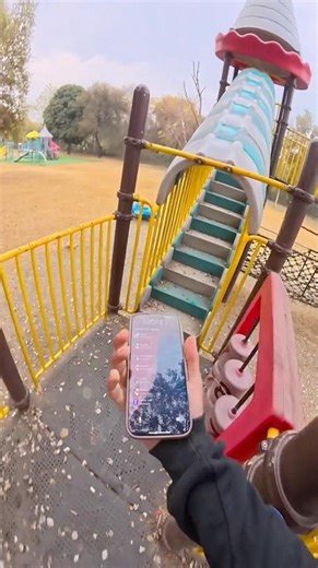Bela ciao playground parkour iPhone snatching pov