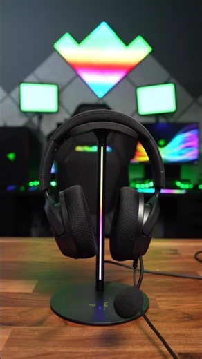 Take a closer look at the Razer Base Station V3 Chroma.